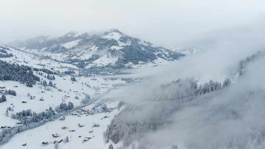 Comment porter la doudoune sans manches avec un style urbain